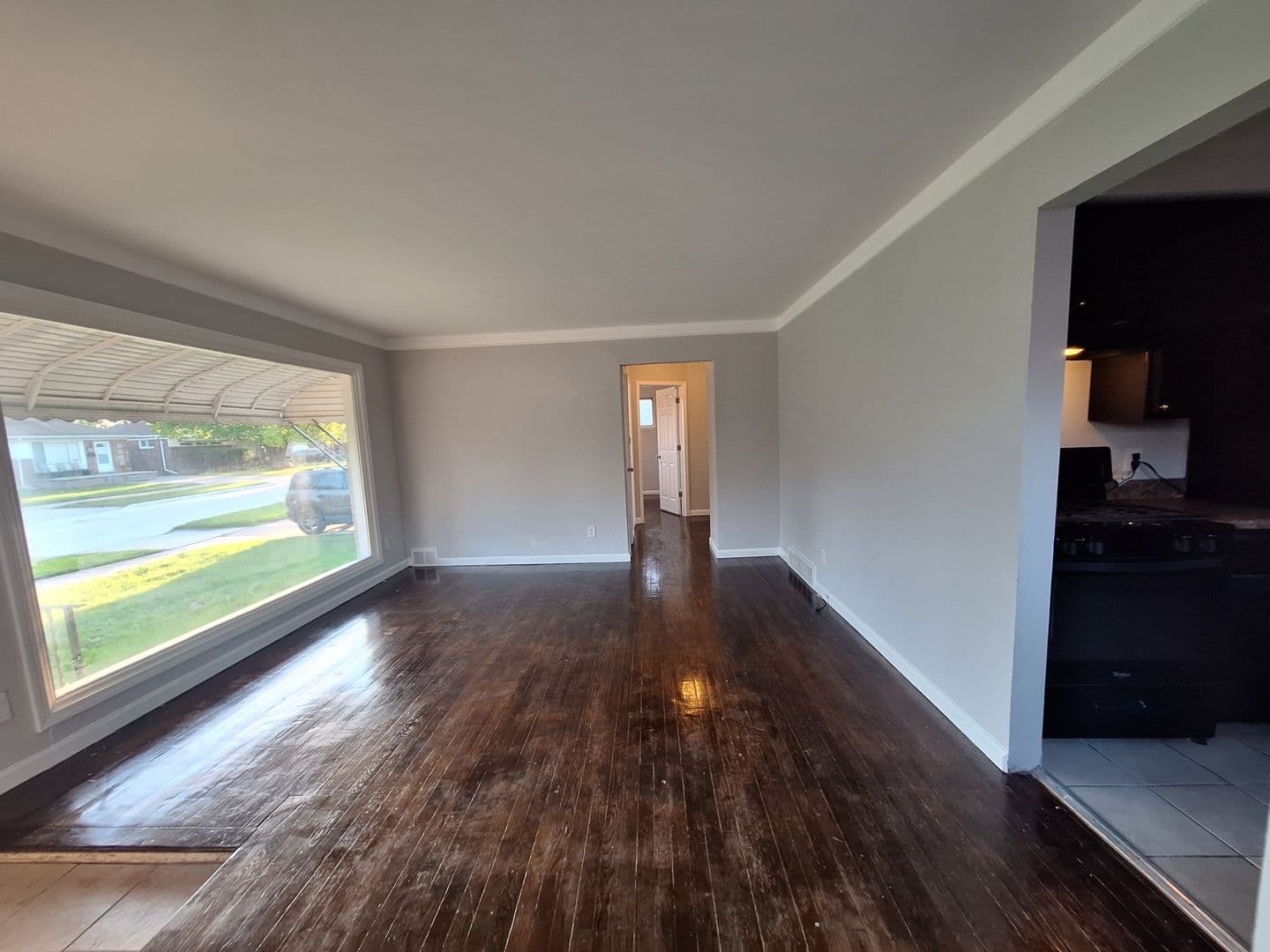 Roseville House: 18069 Marquette