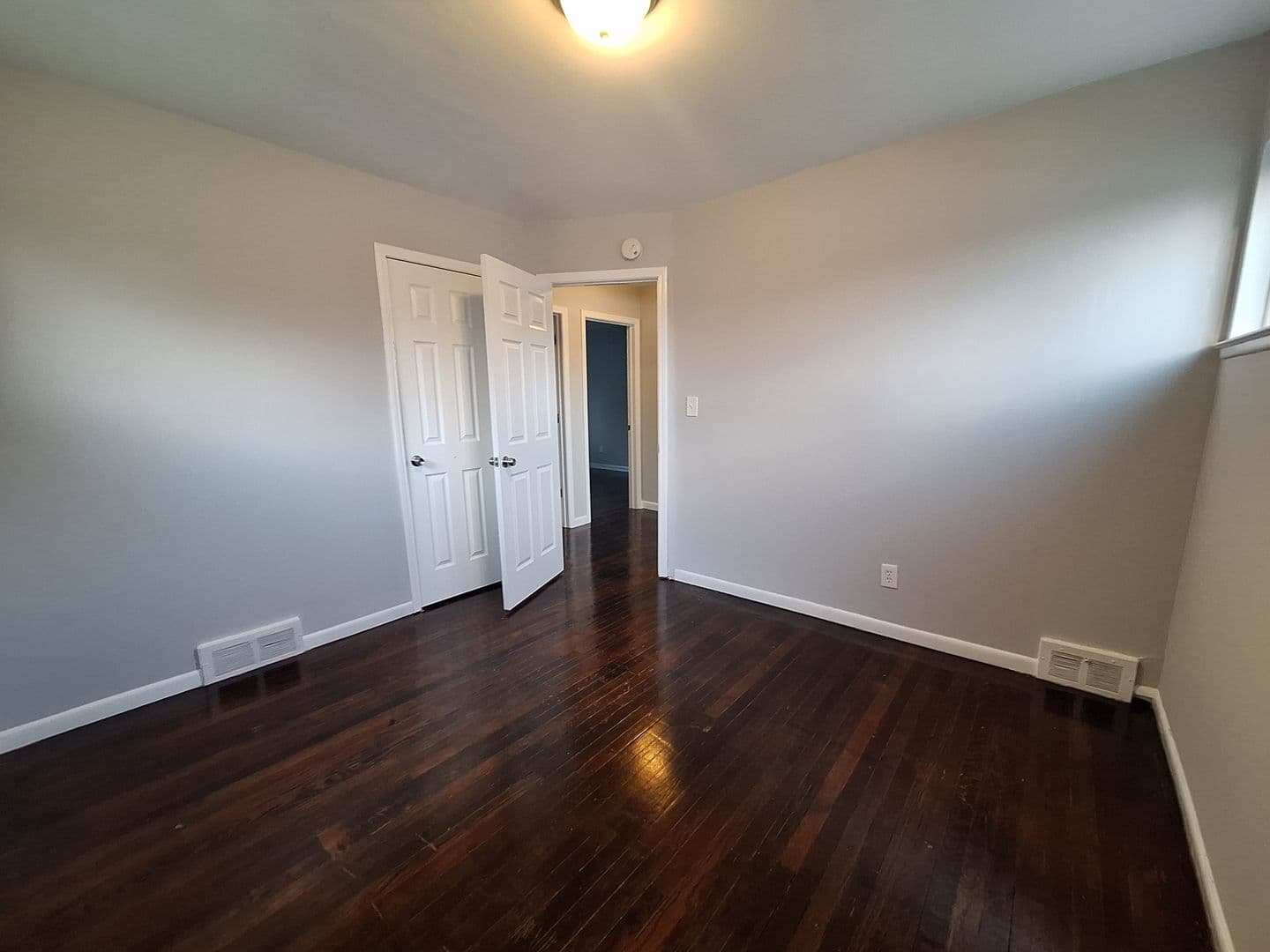 Roseville House: 18069 Marquette