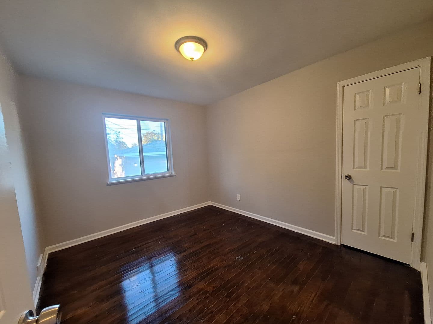 Roseville House: 18069 Marquette