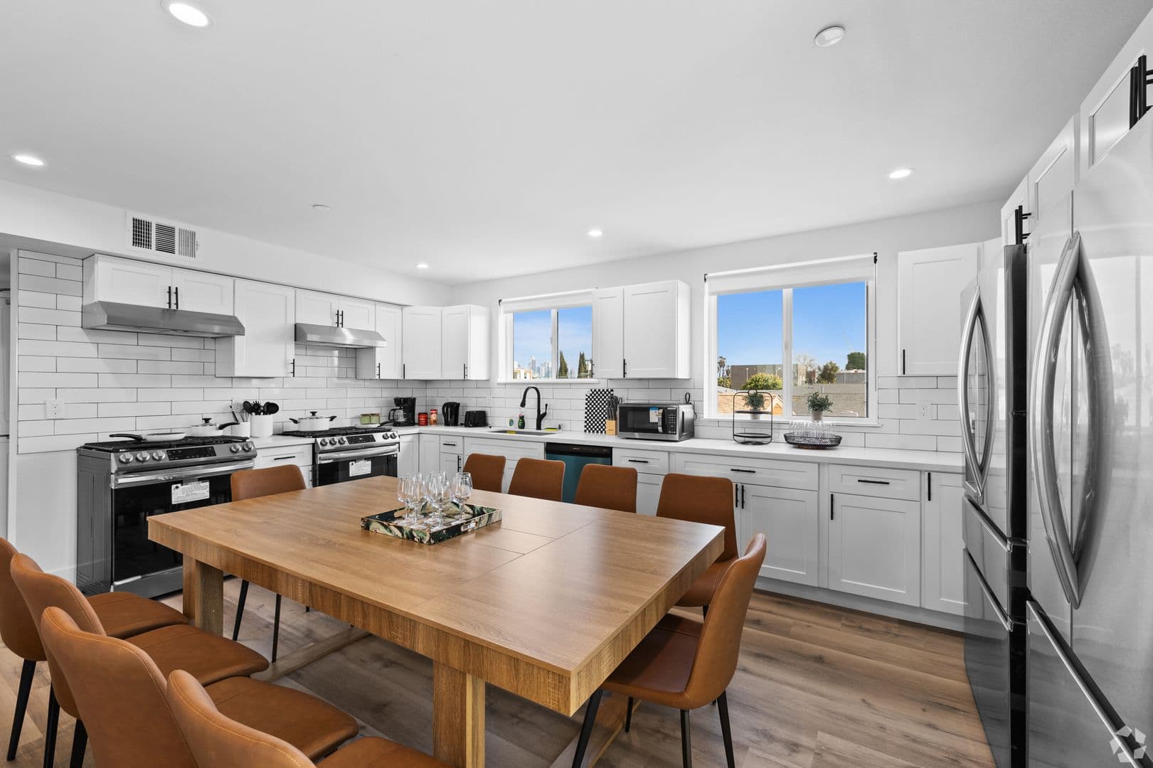 Los Angeles Apartment: 1638 North Soto Street