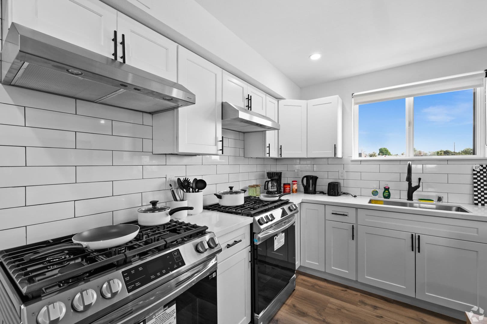 Los Angeles Apartment: 5401 Carlin Street