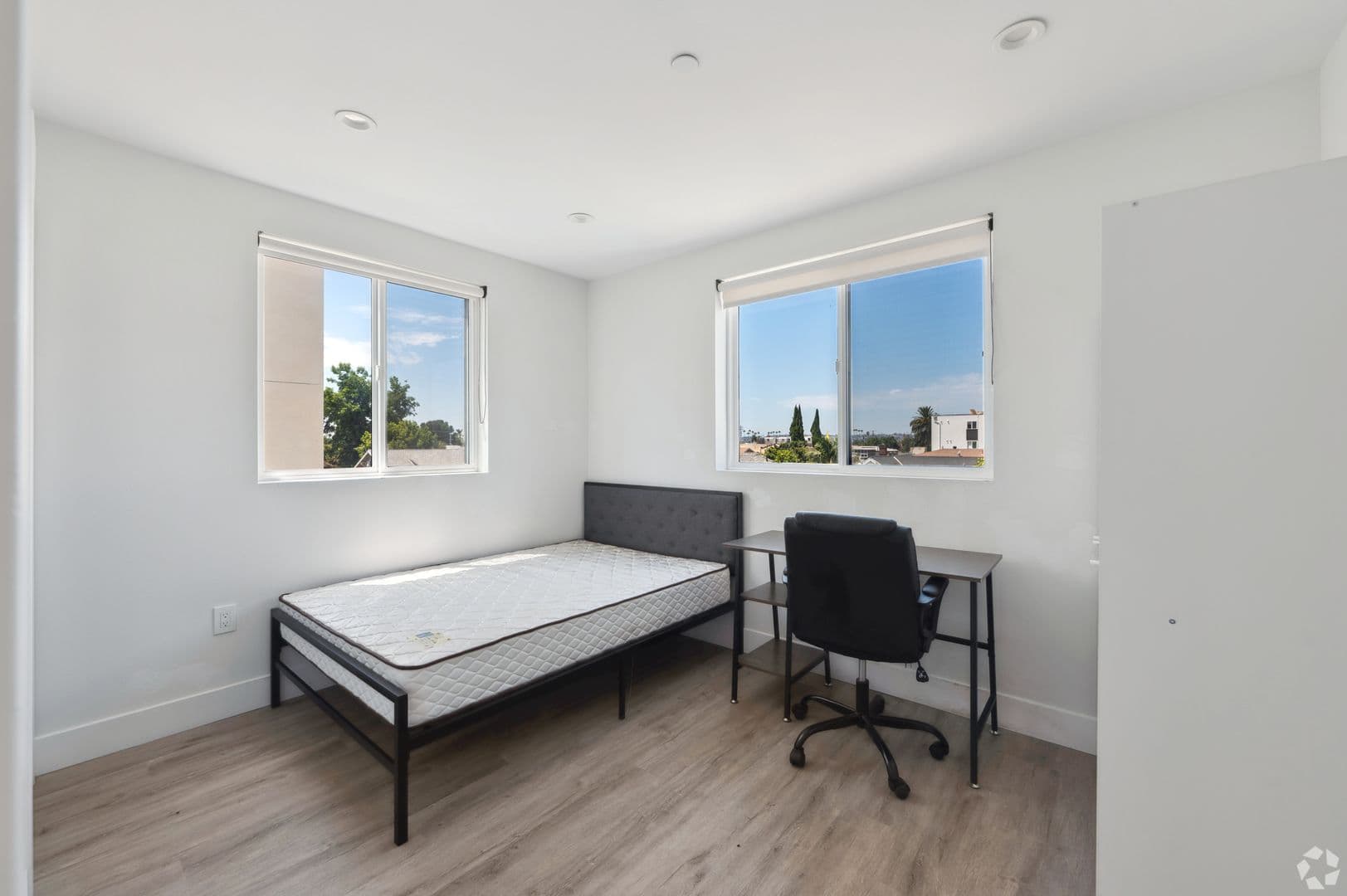 Los Angeles Apartment: 1181 Rolland Curtis Place