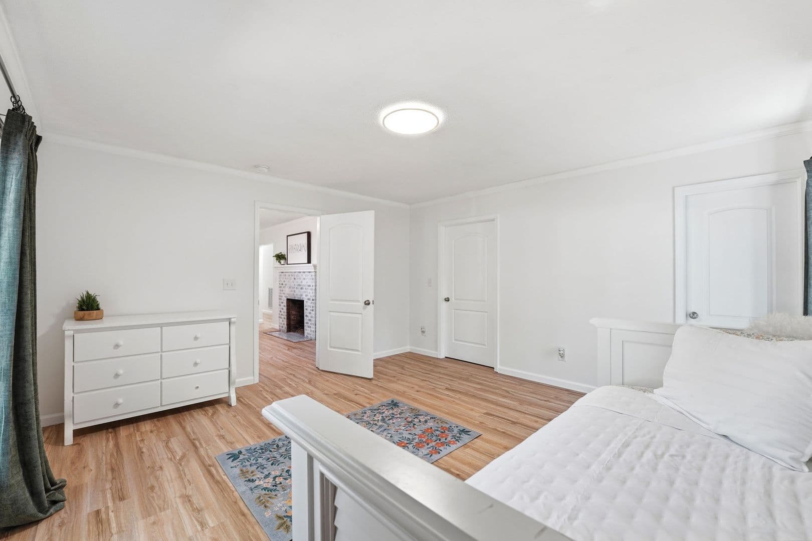 Southern Pines House: 1425 Central Drive