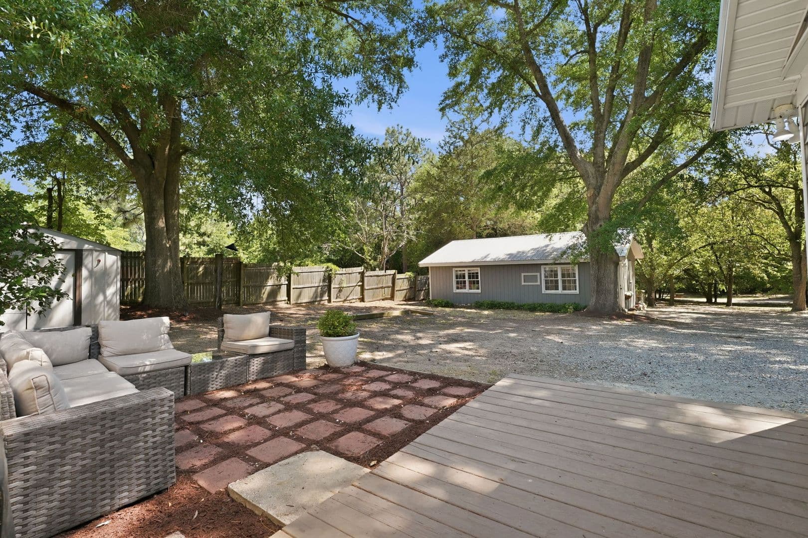 Southern Pines House: 1425 Central Drive
