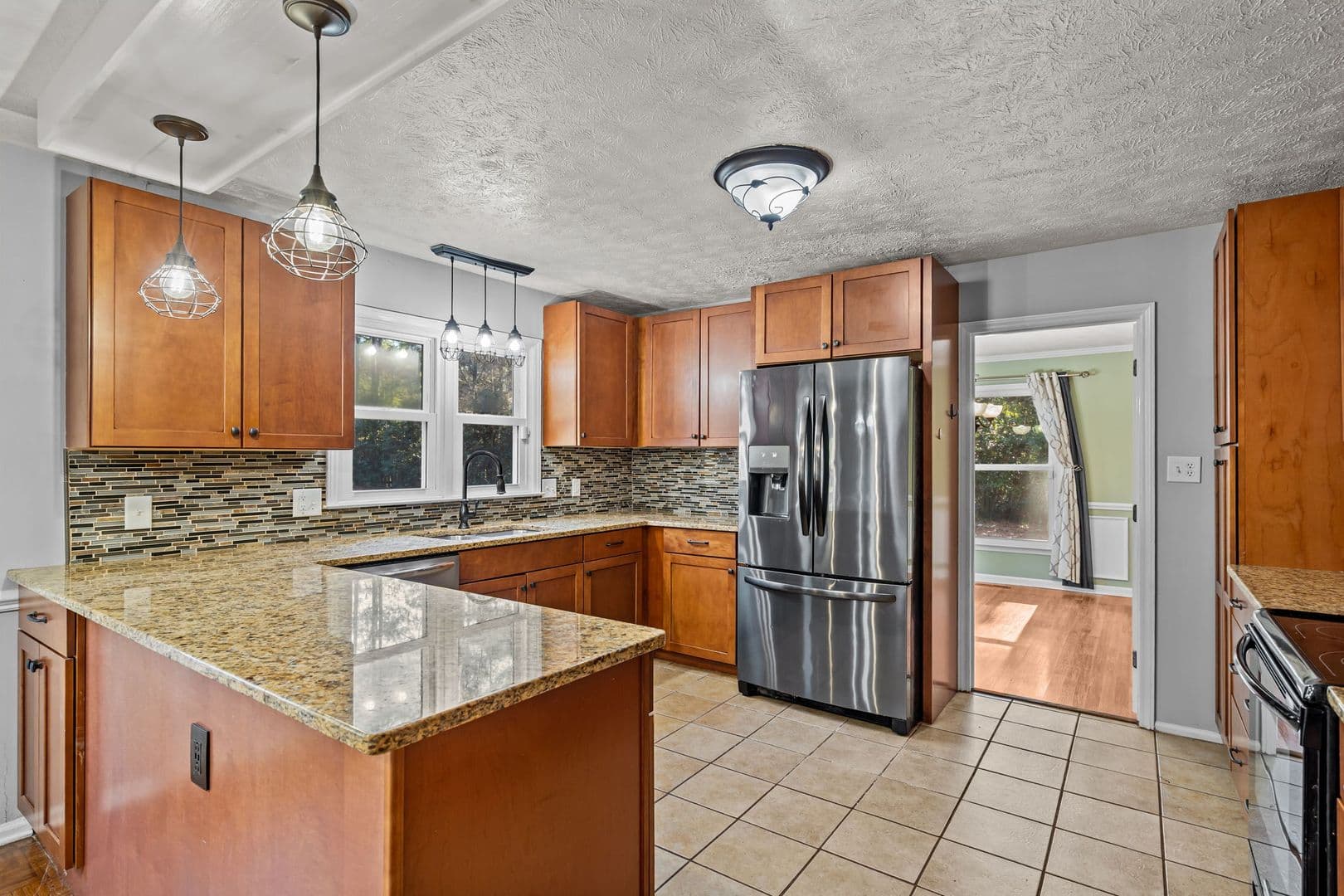 Southern Pines House: 215 Canterbury Road