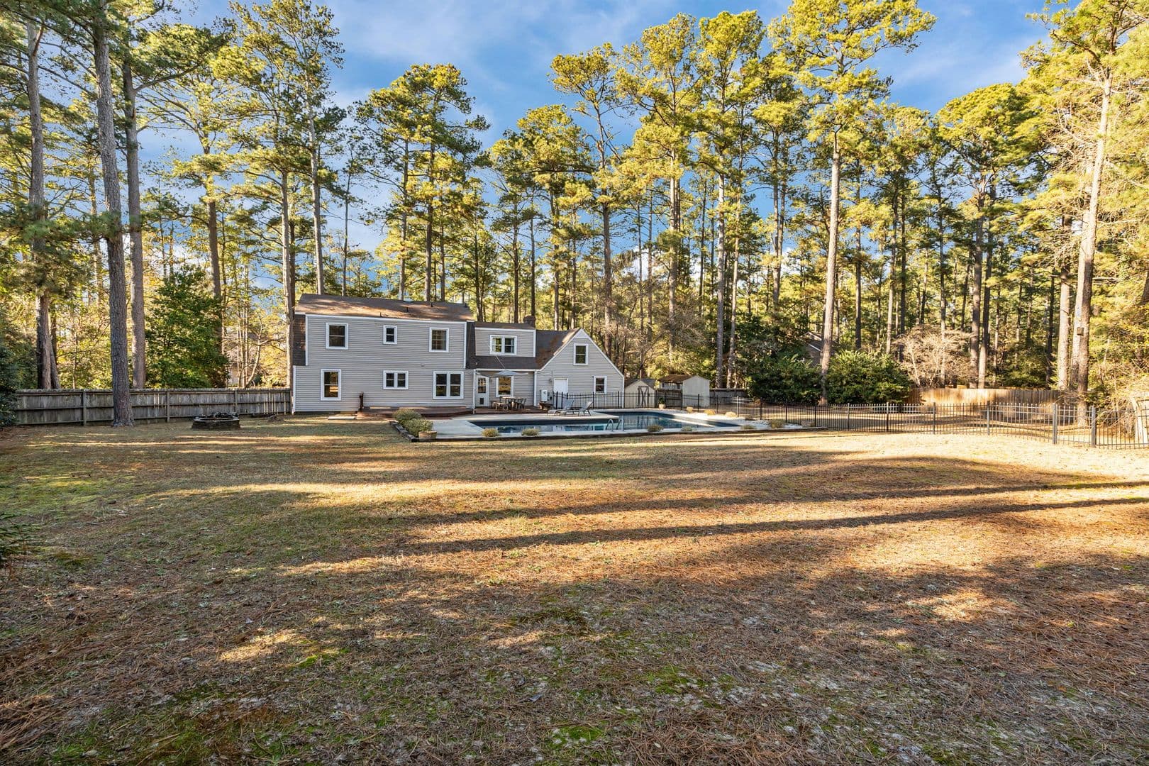 Southern Pines House: 215 Canterbury Road