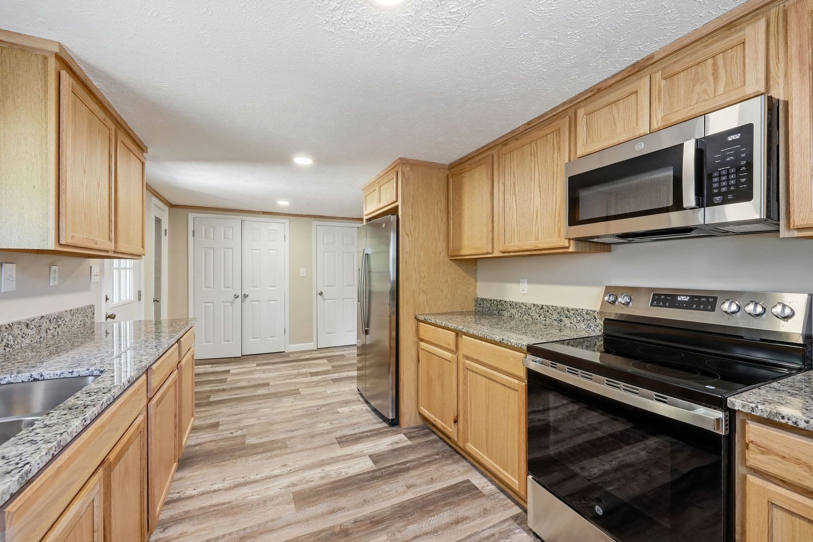 Aberdeen House: 3156 Reservation Road
