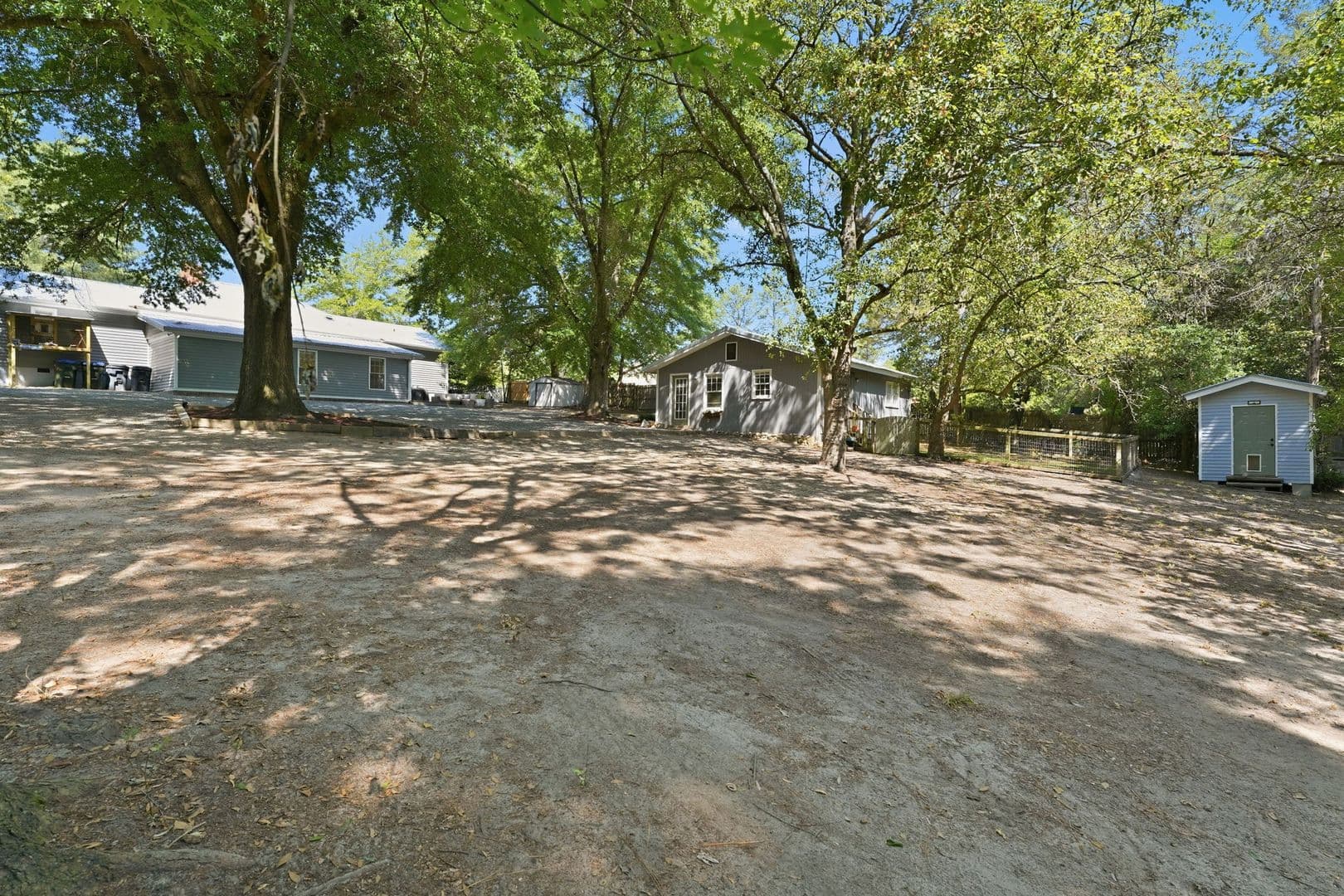 Southern Pines House: 1425 Central Drive