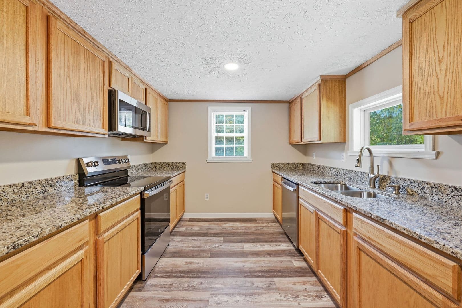 Aberdeen House: 3156 Reservation Road