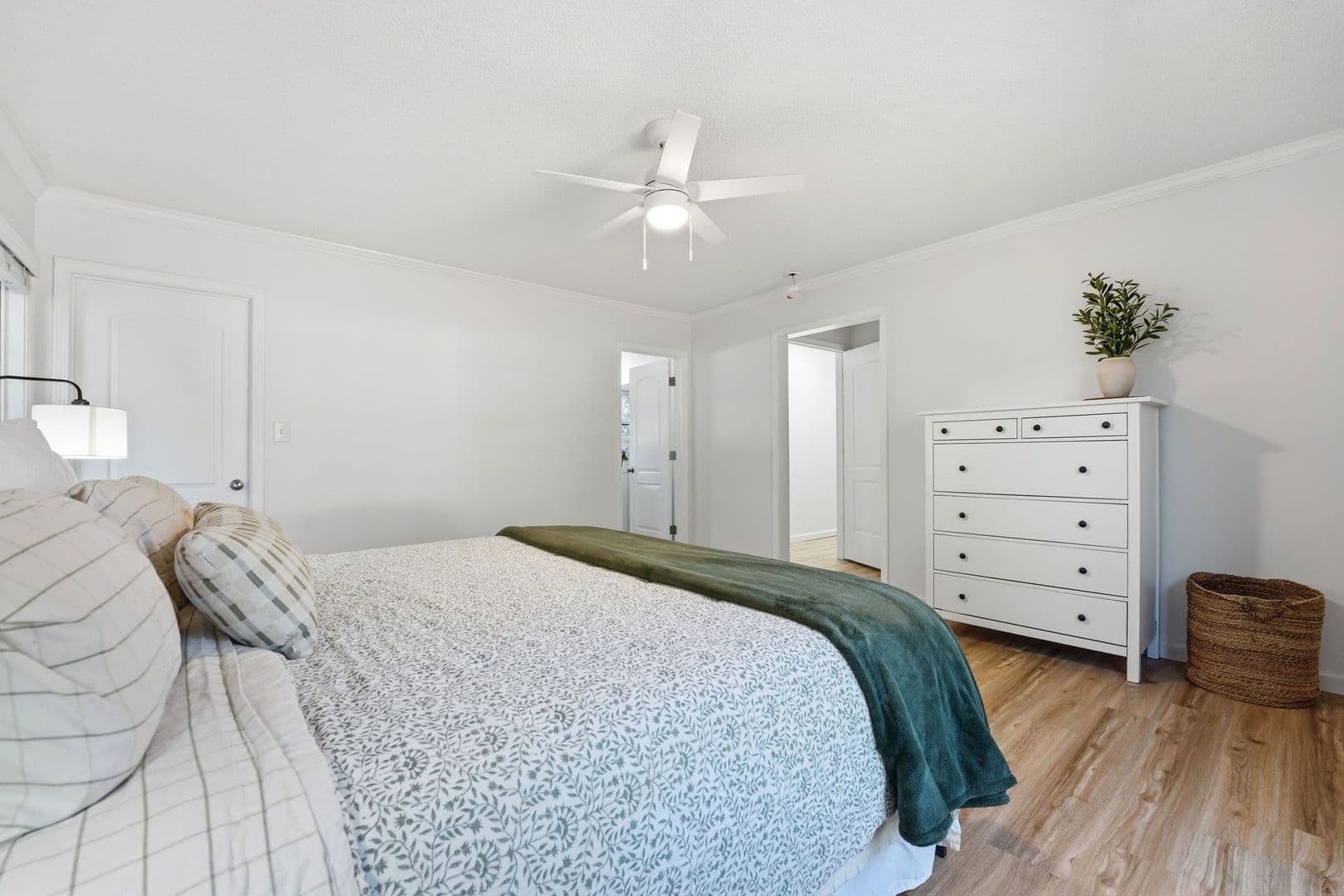 Southern Pines House: 1425 Central Drive