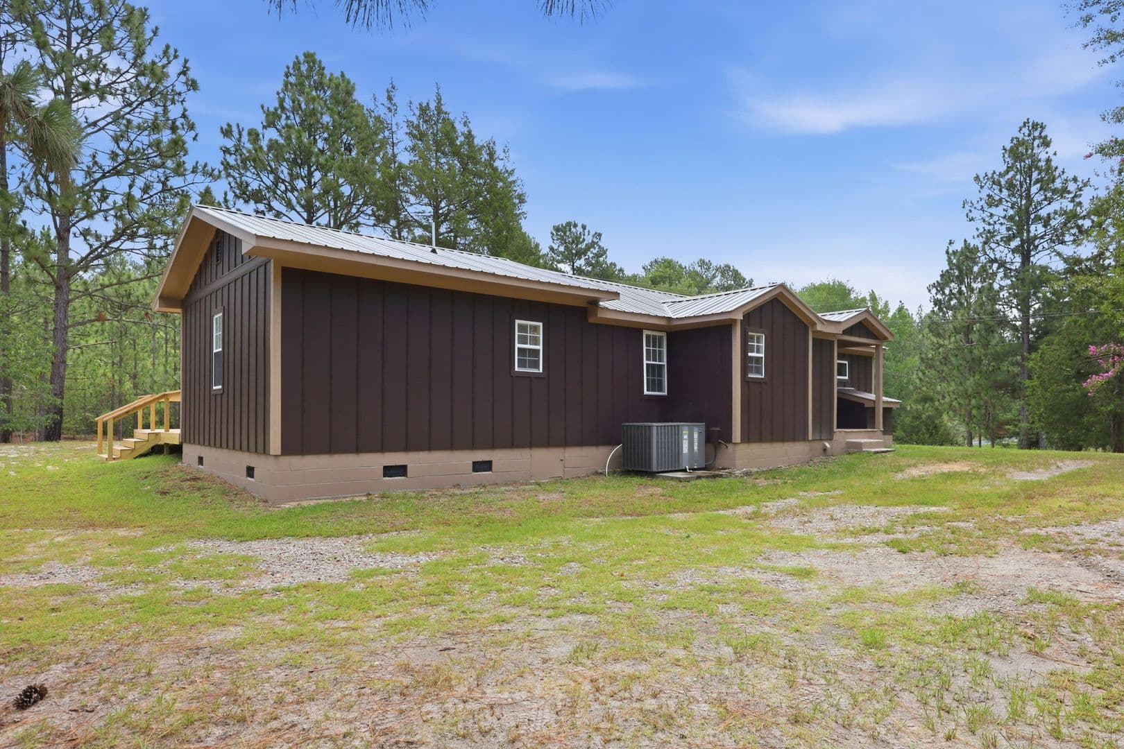 Aberdeen House: 3156 Reservation Road