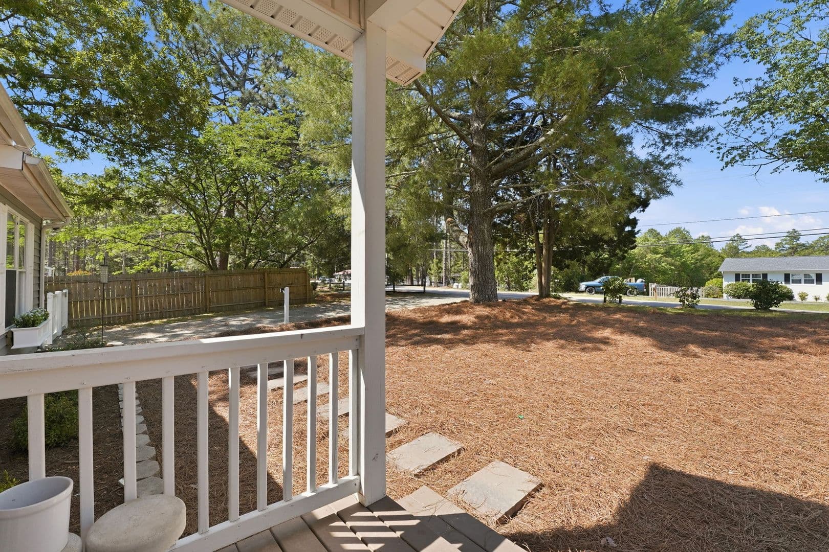 Southern Pines House: 1425 Central Drive
