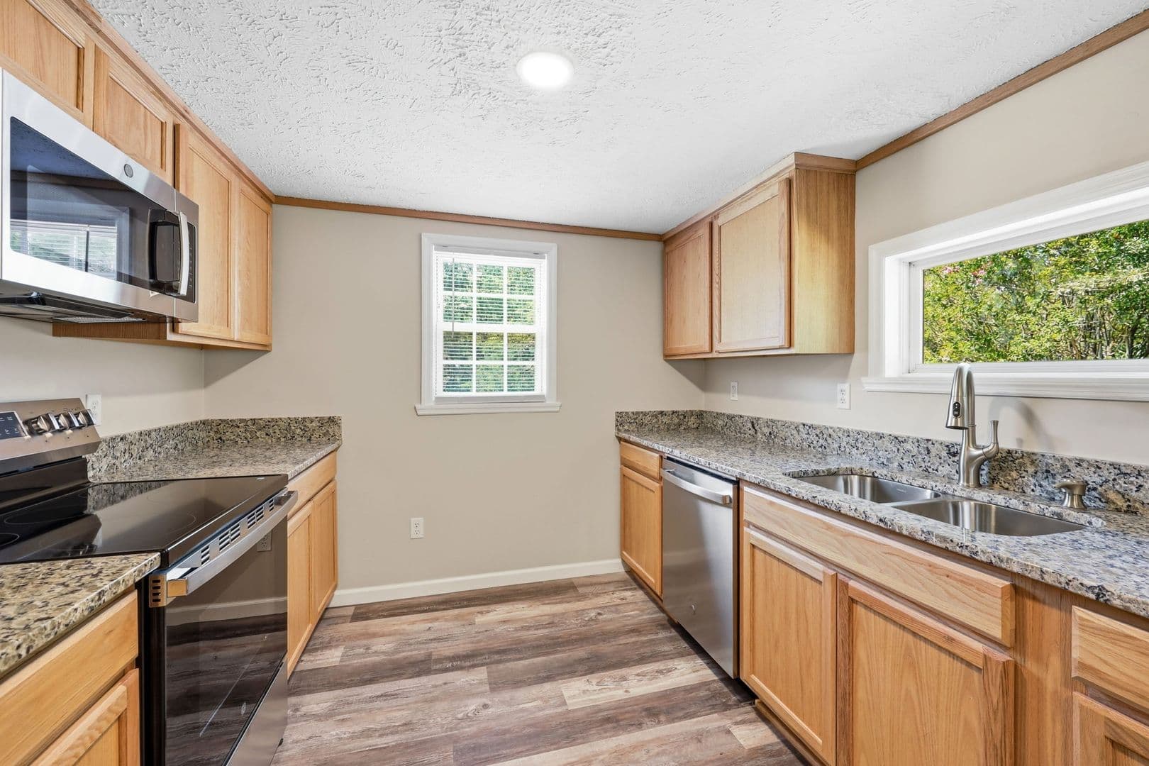 Aberdeen House: 3156 Reservation Road
