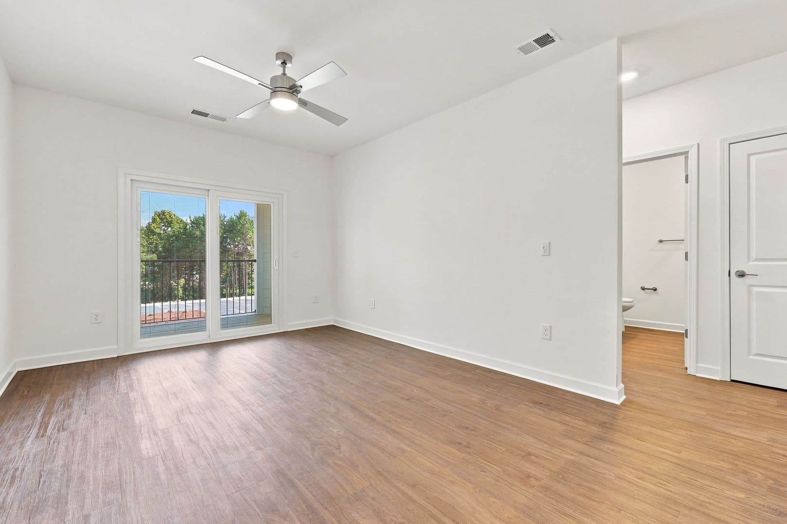 Vass Apartment: 520 Trove Lane
