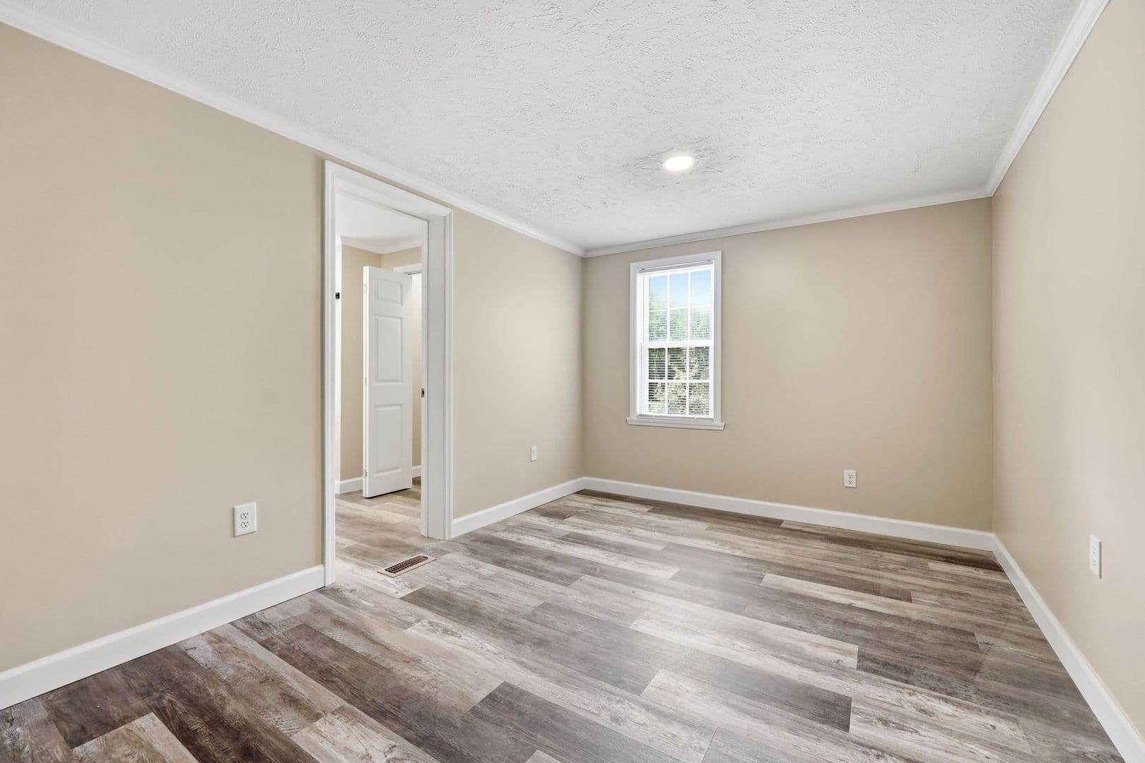 Aberdeen House: 3156 Reservation Road