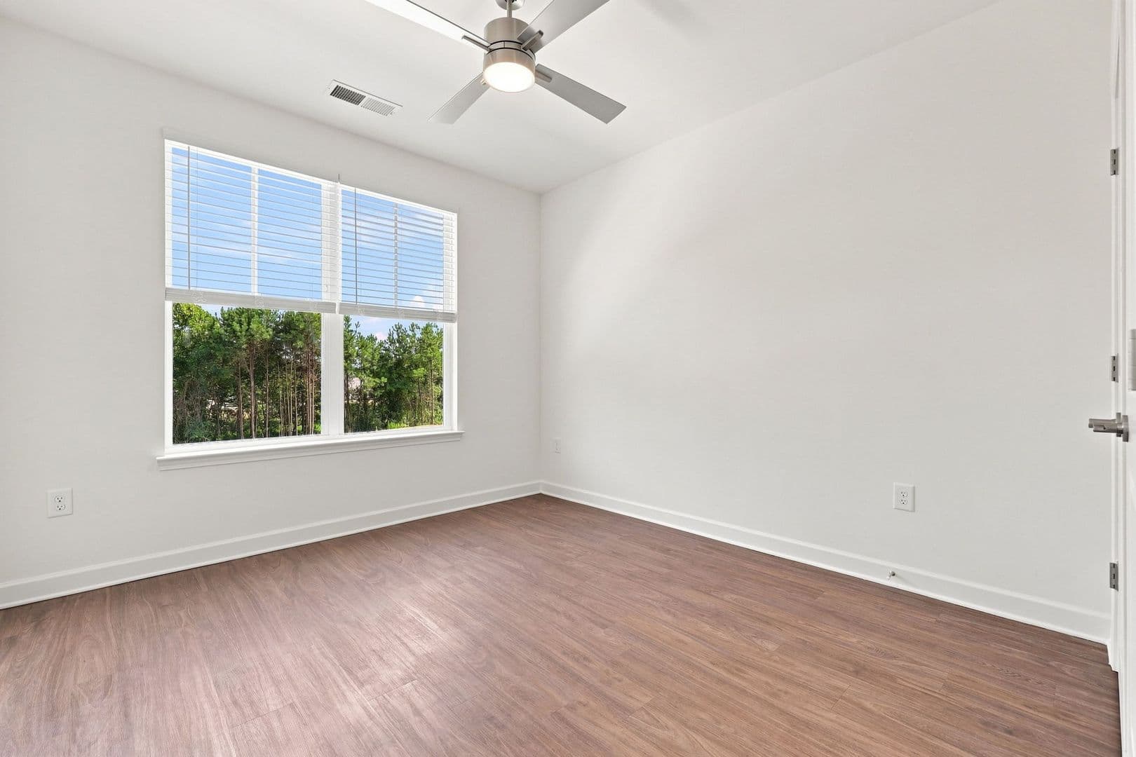 Vass Apartment: 520 Trove Lane