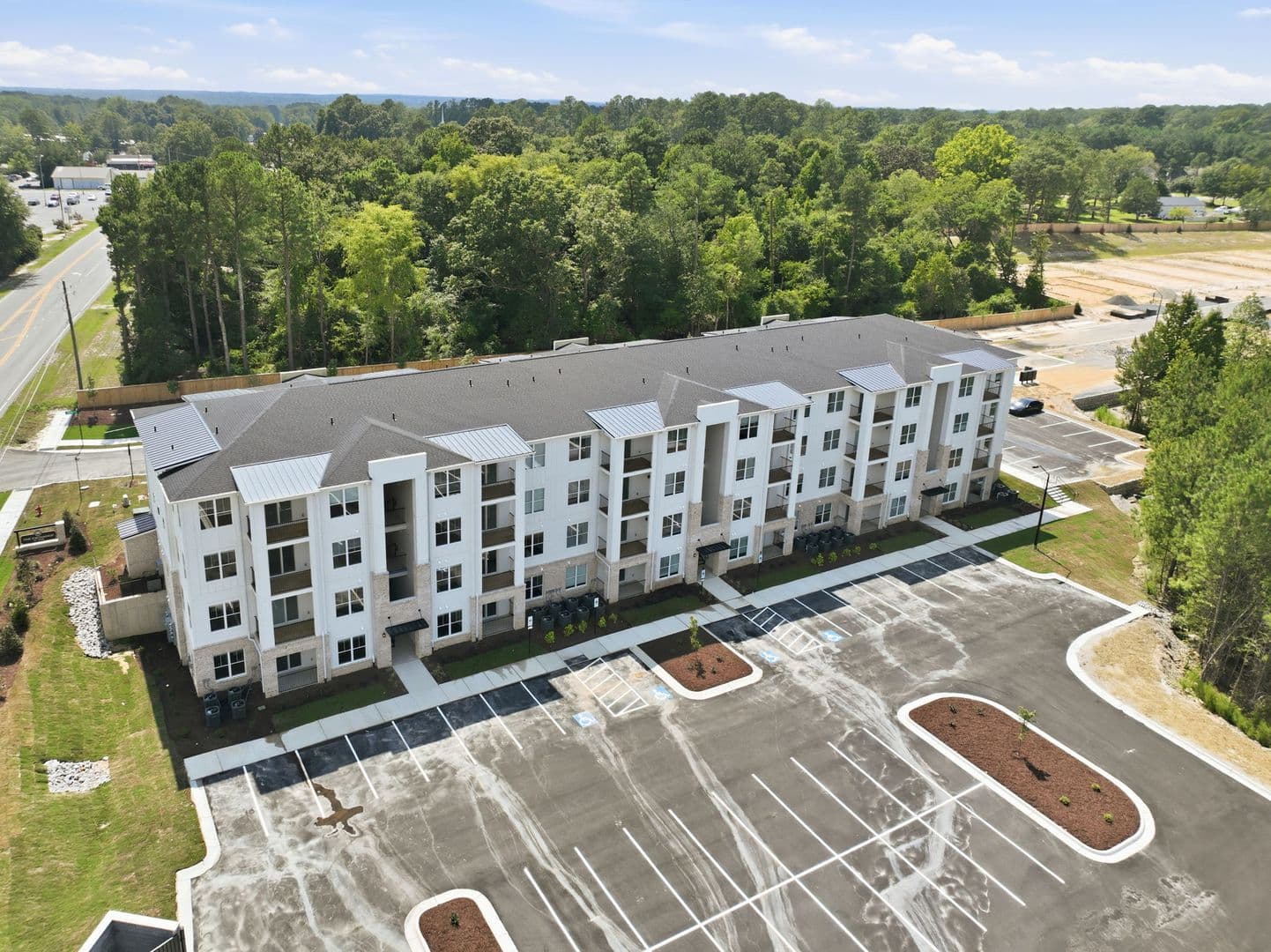 Vass Apartment: 520 Trove Lane