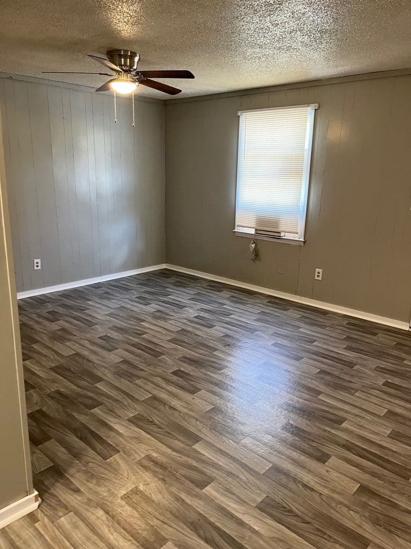 Gastonia Apartment: 430 Osceola St