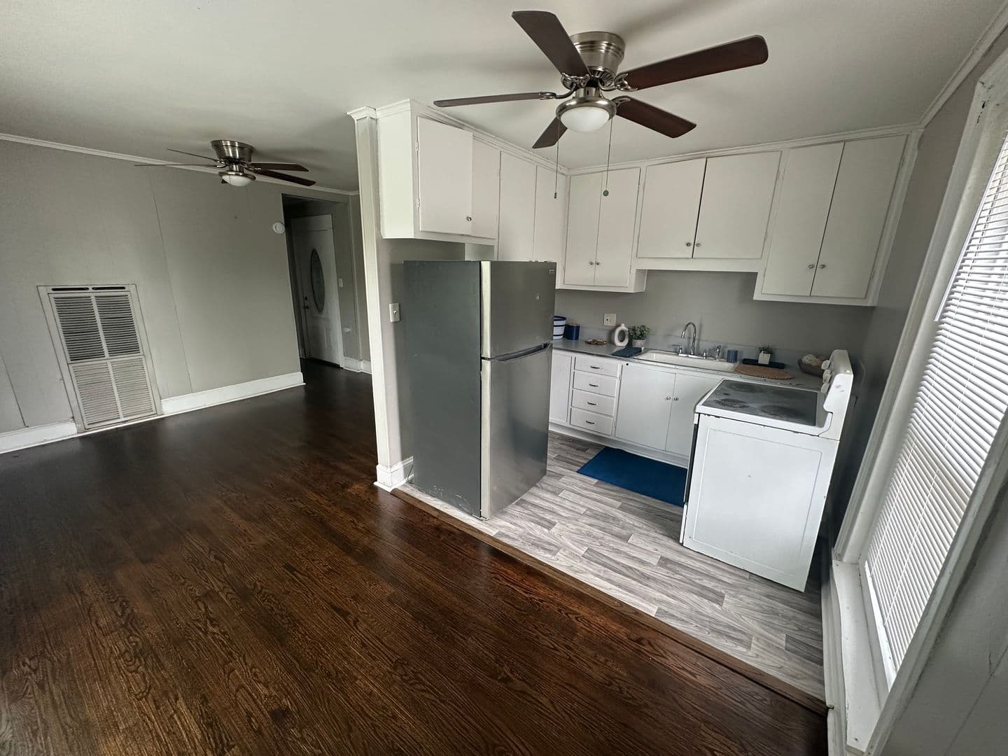 Lincolnton Apartment: 1114 S Aspen