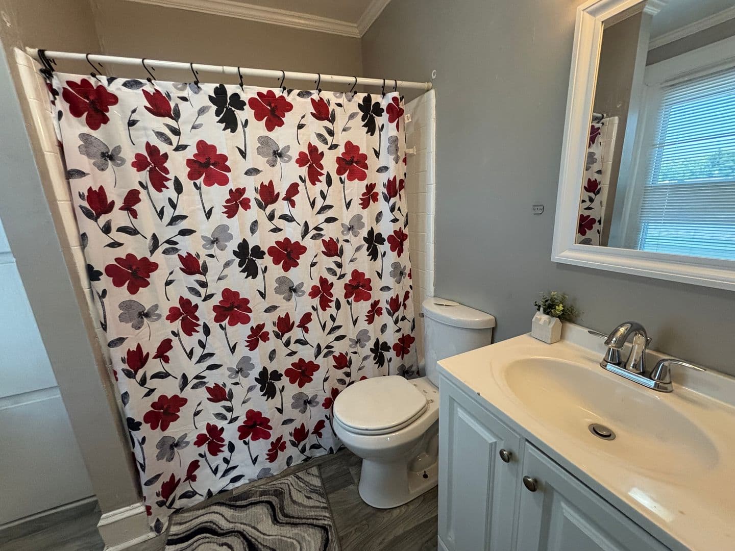 Lincolnton Apartment: 1114 S Aspen