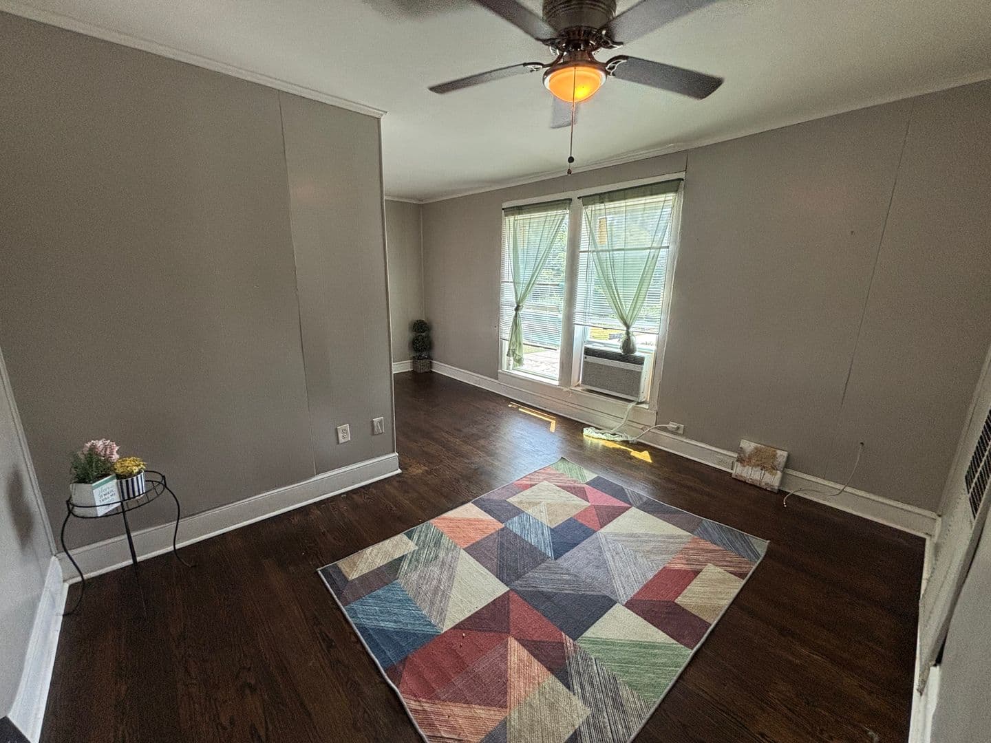 Lincolnton Apartment: 1114 S Aspen