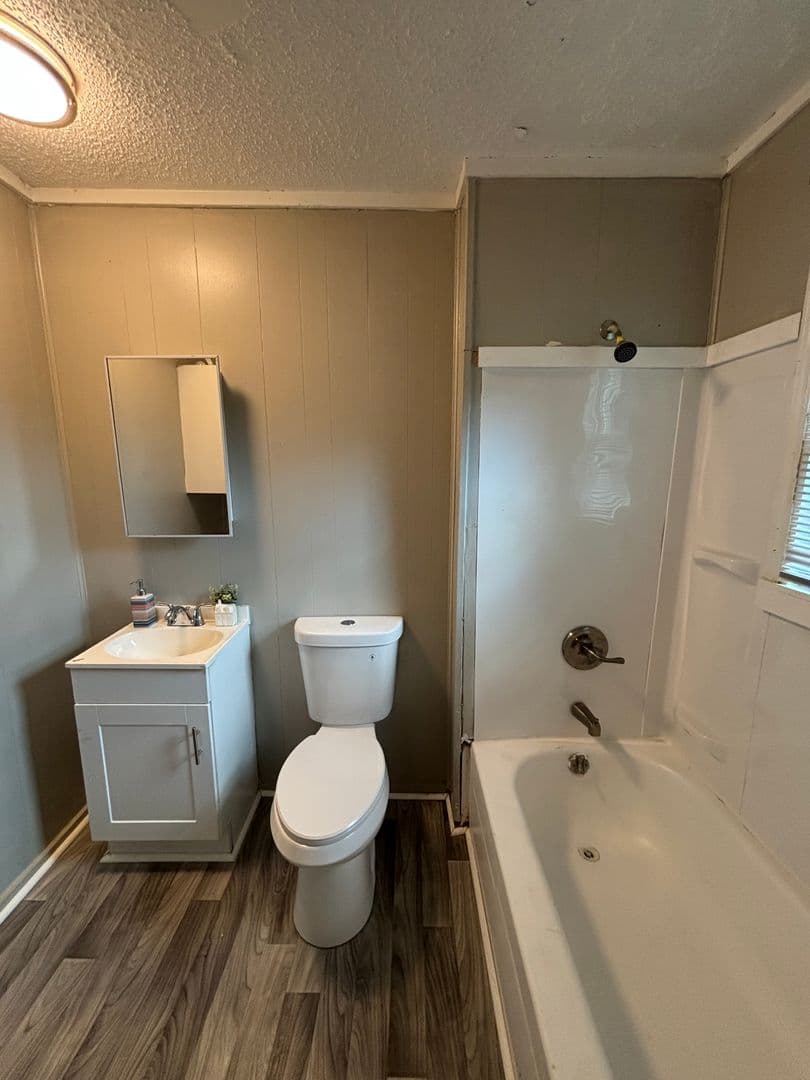 Gastonia Apartment: 430 Osceola St
