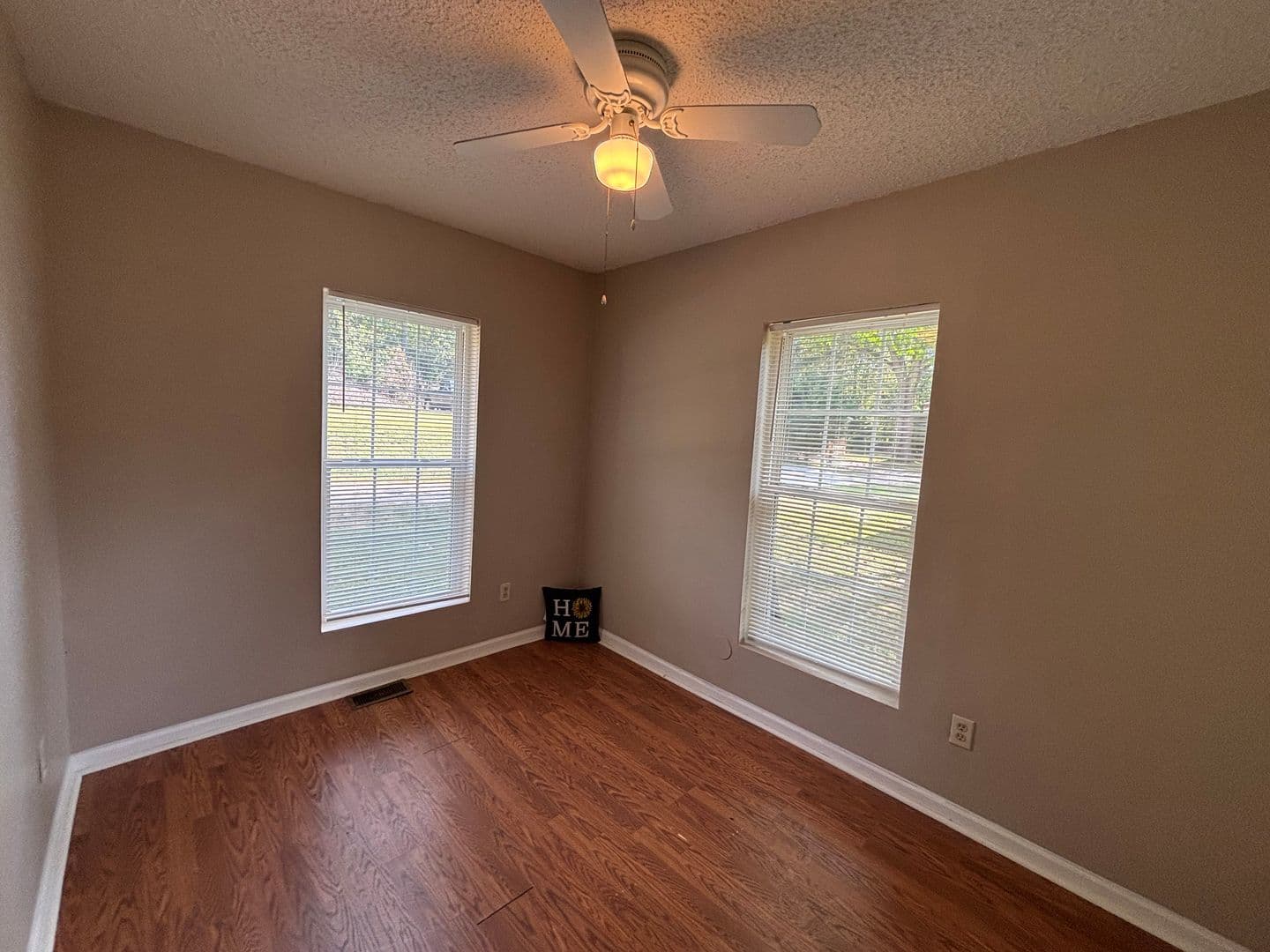 Dallas House: 115 Pindal