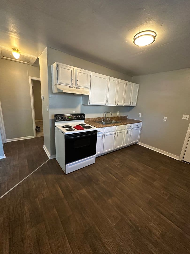 Charlotte Apartment: 3610 Jonquil St