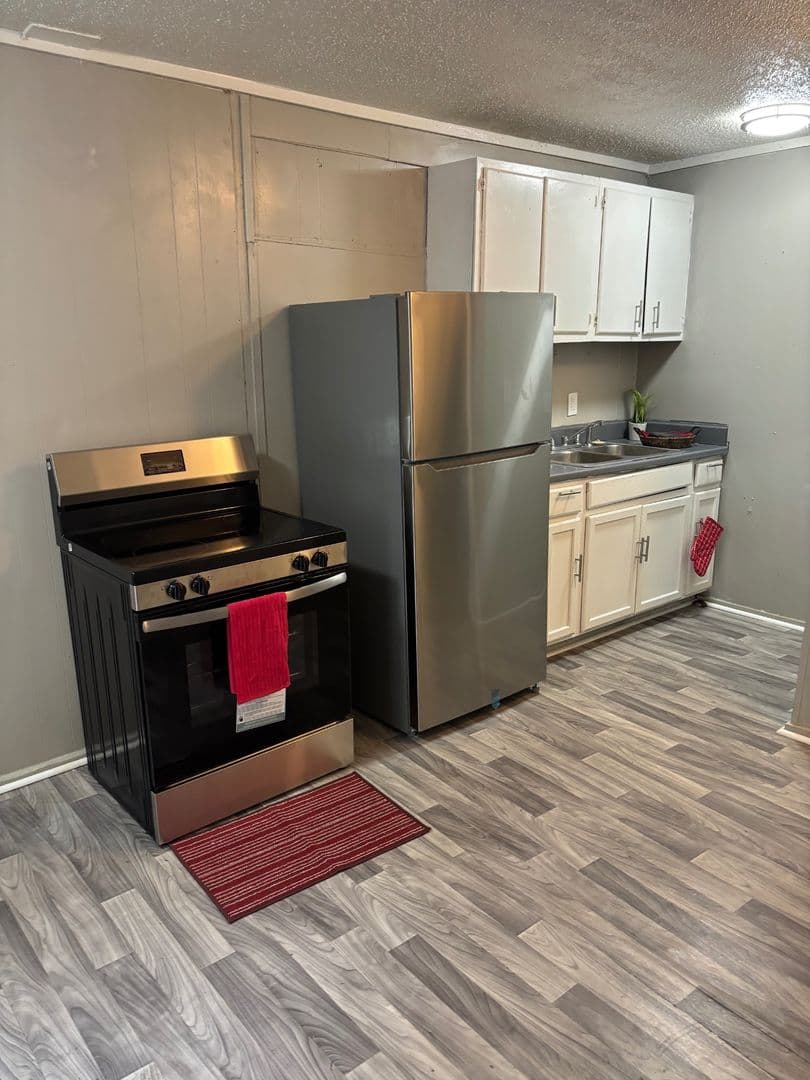 Gastonia Apartment: 430 Osceola St