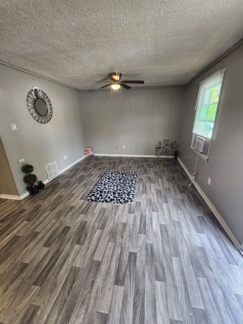 Gastonia Apartment: 430 Osceola St