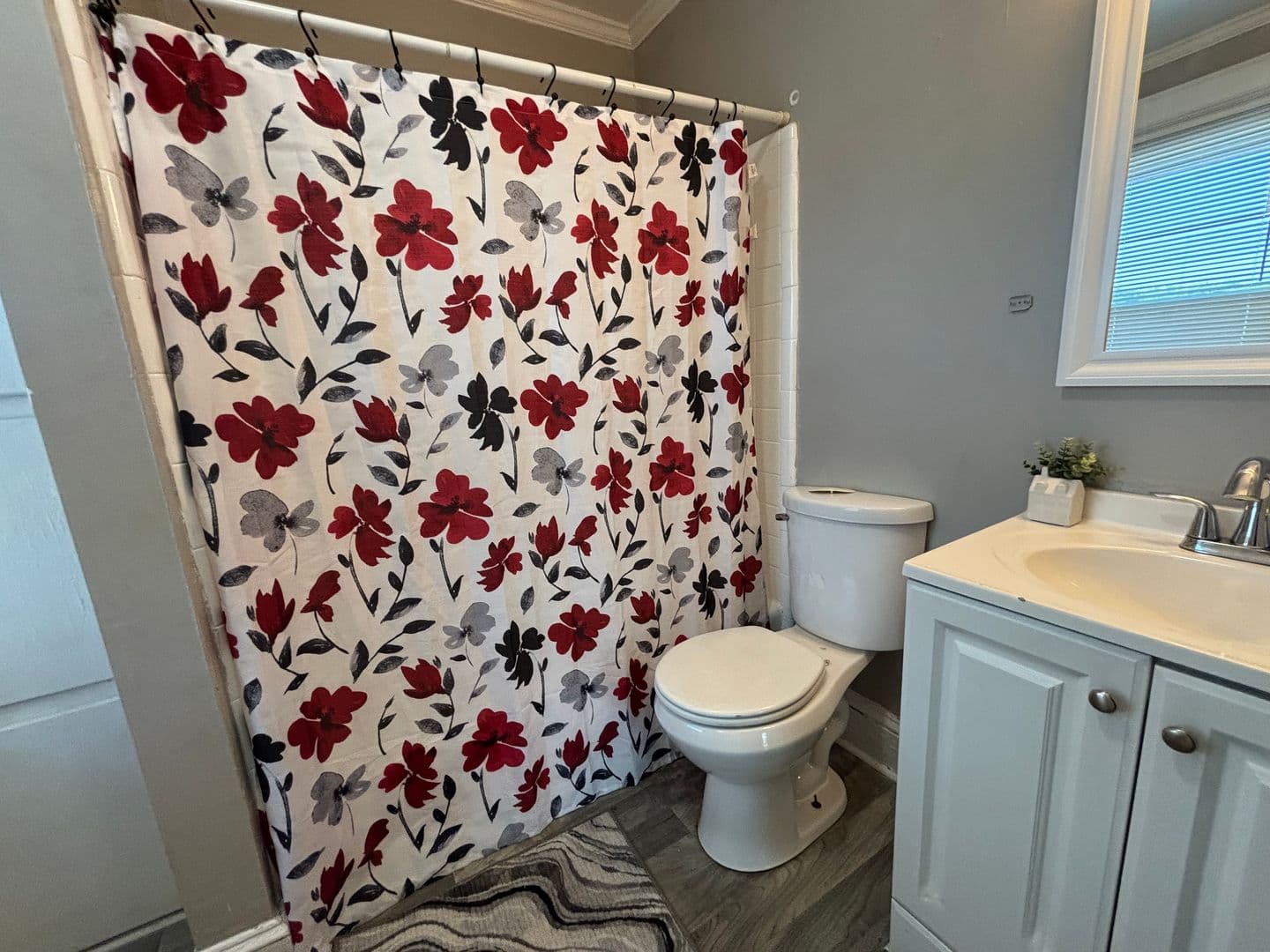 Lincolnton Apartment: 1114 S Aspen