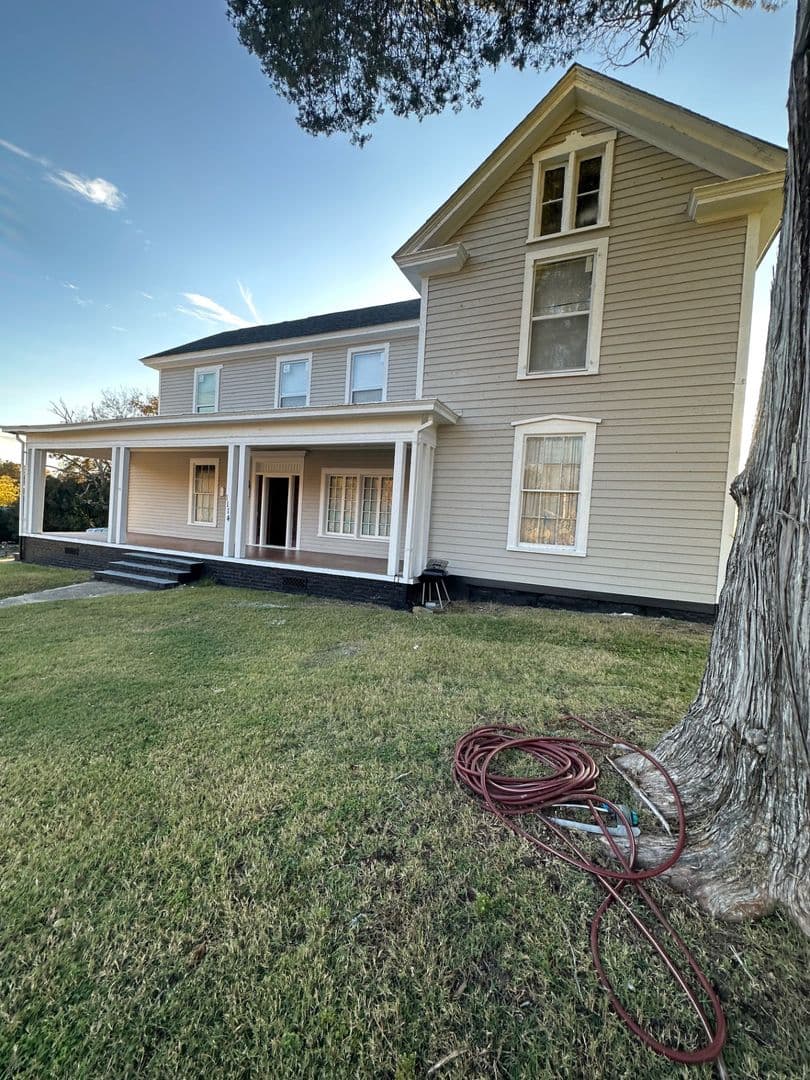 Lincolnton Apartment: 1114 S Aspen