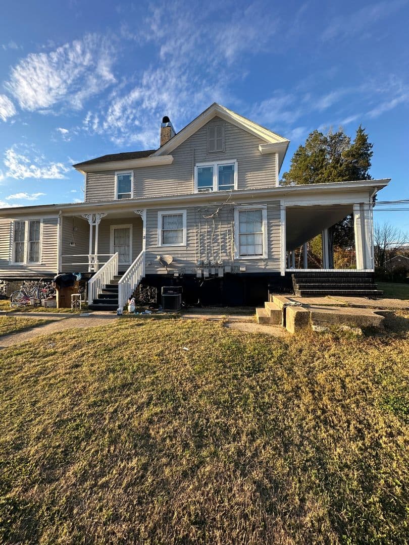 Lincolnton Apartment: 1114 S Aspen