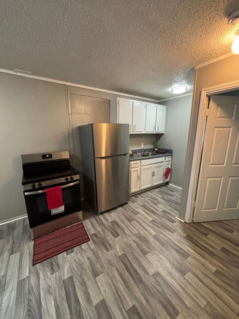 Gastonia Apartment: 430 Osceola St