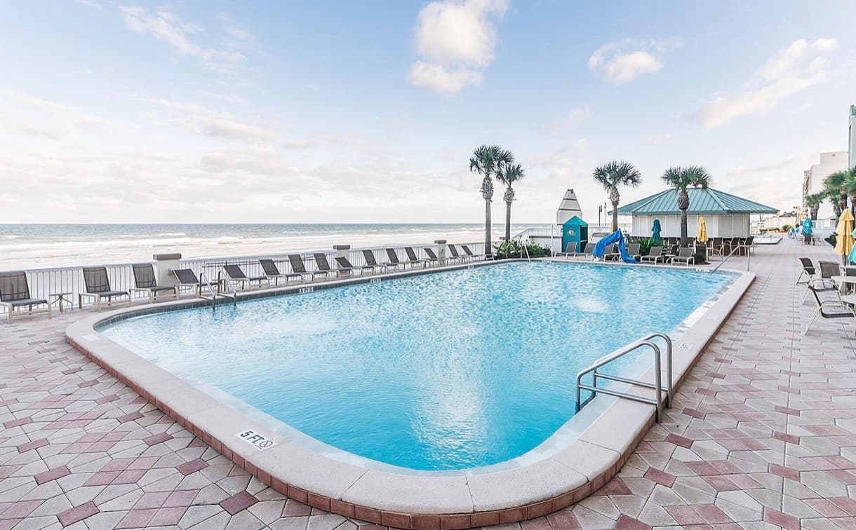 Daytona Beach Condo: 2700 N Atlantic Ave