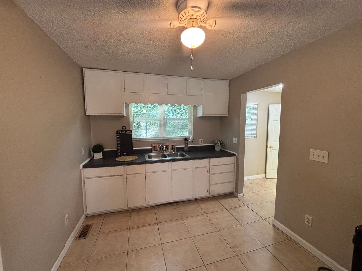 Dallas House: 115 Pindal