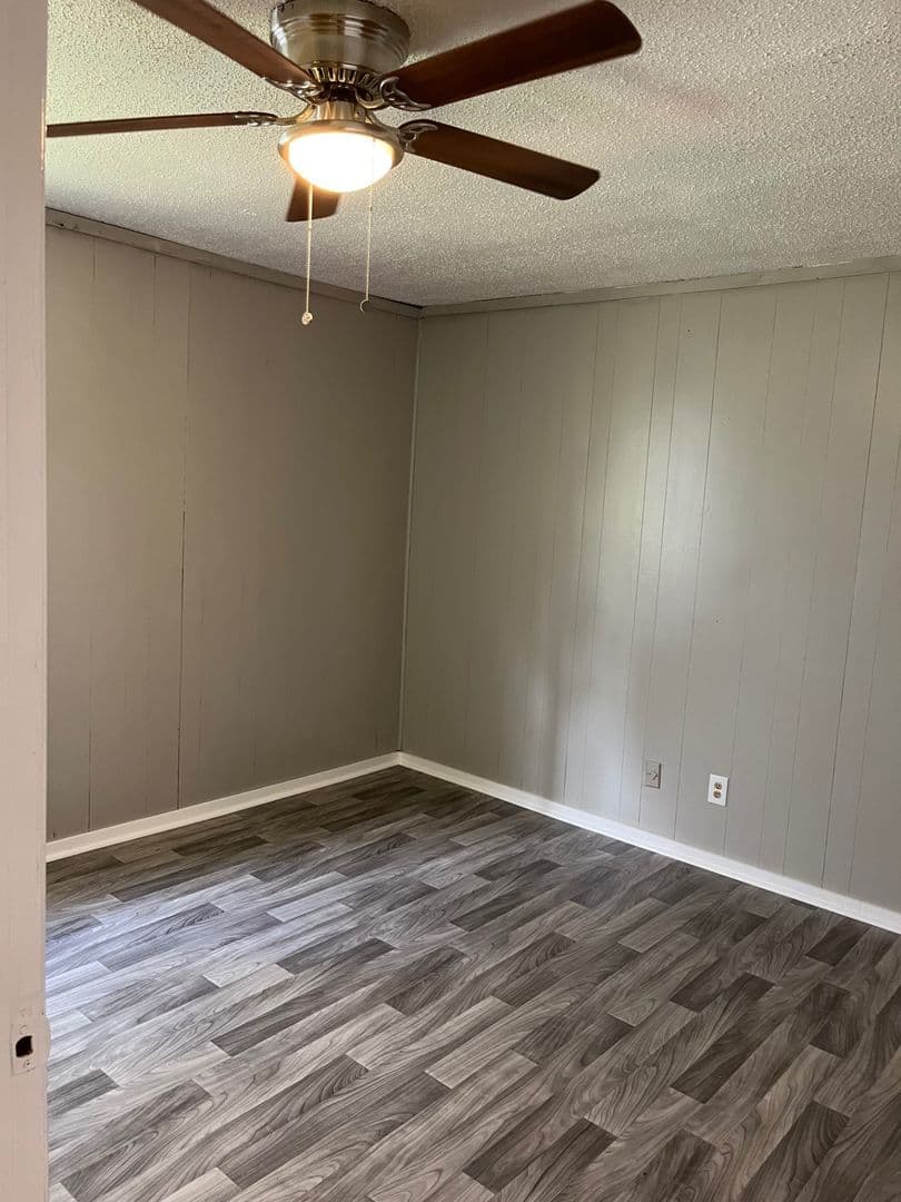 Gastonia Apartment: 430 Osceola St
