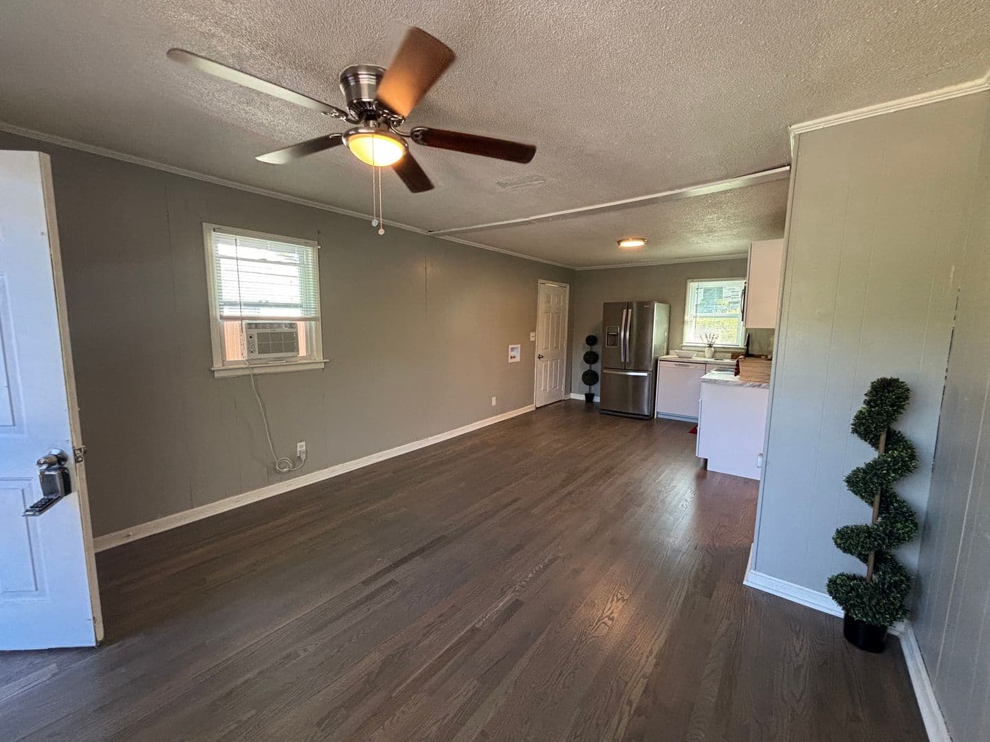 Gastonia House: 215 Sloan Ave