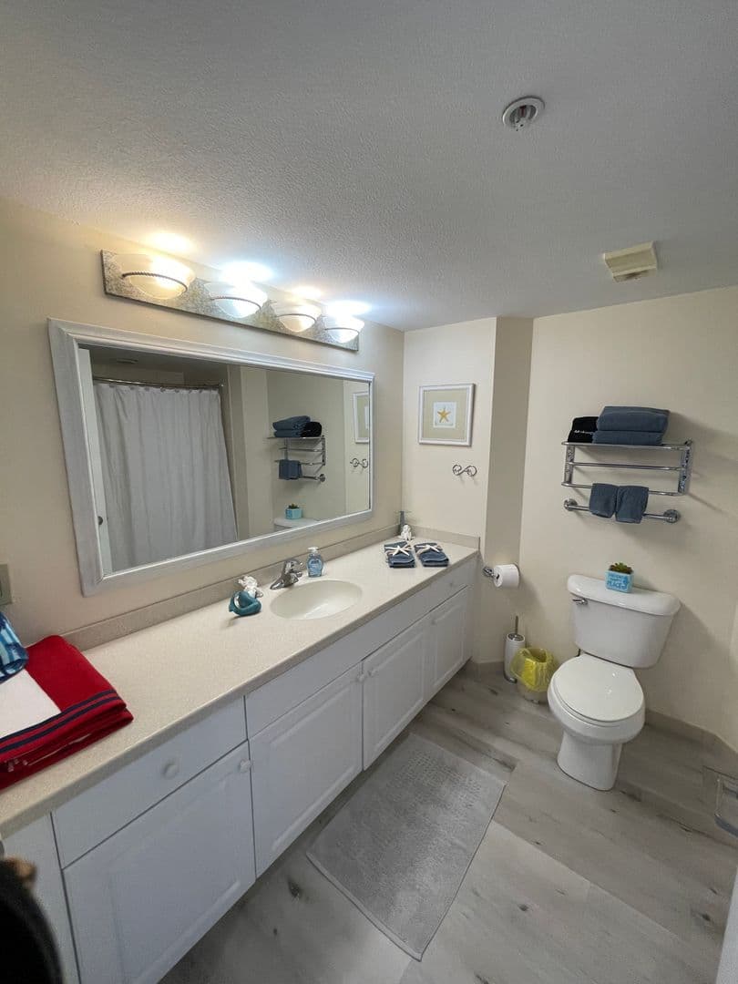 Daytona Beach House: 2700 N Atlantic Ave #910