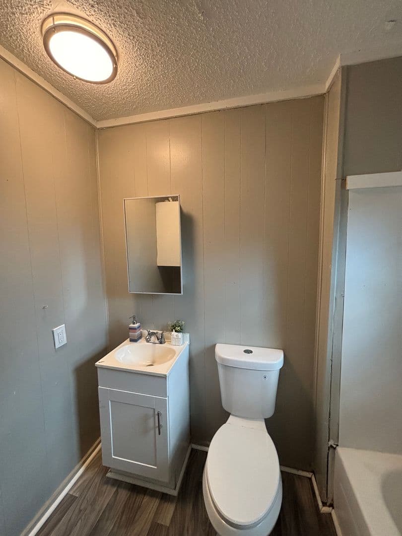 Gastonia Apartment: 430 Osceola St