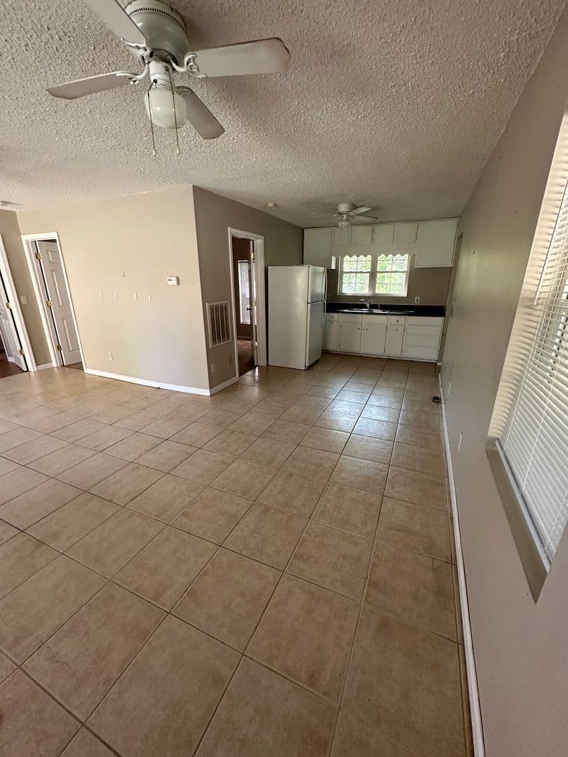 Dallas House: 115 Pindal