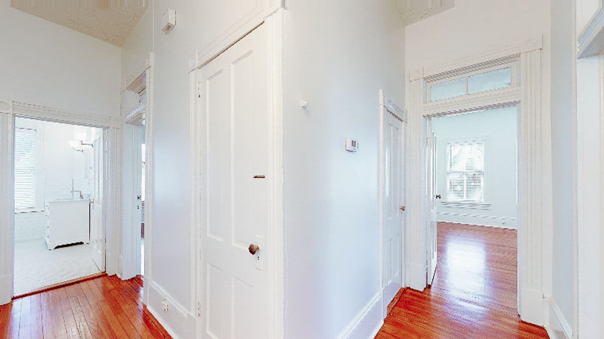 Savannah Apartment: 123 W 41st