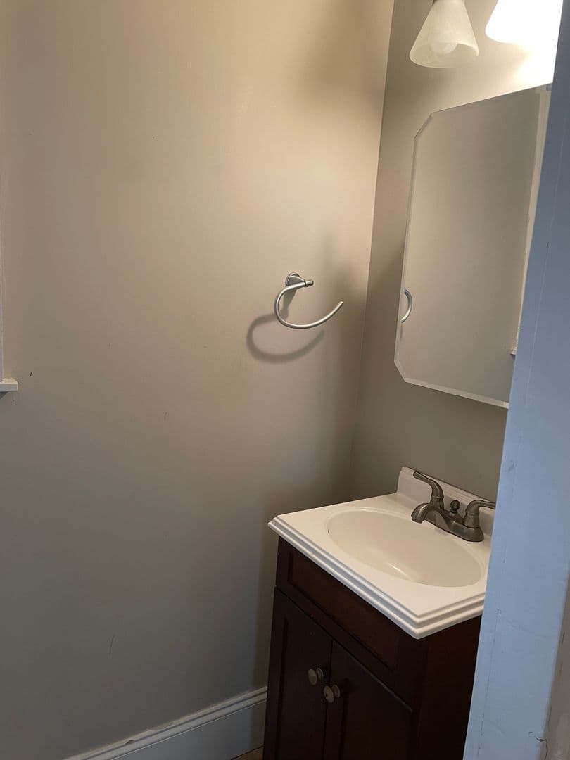 Savannah Apartment: 228 E. Henry