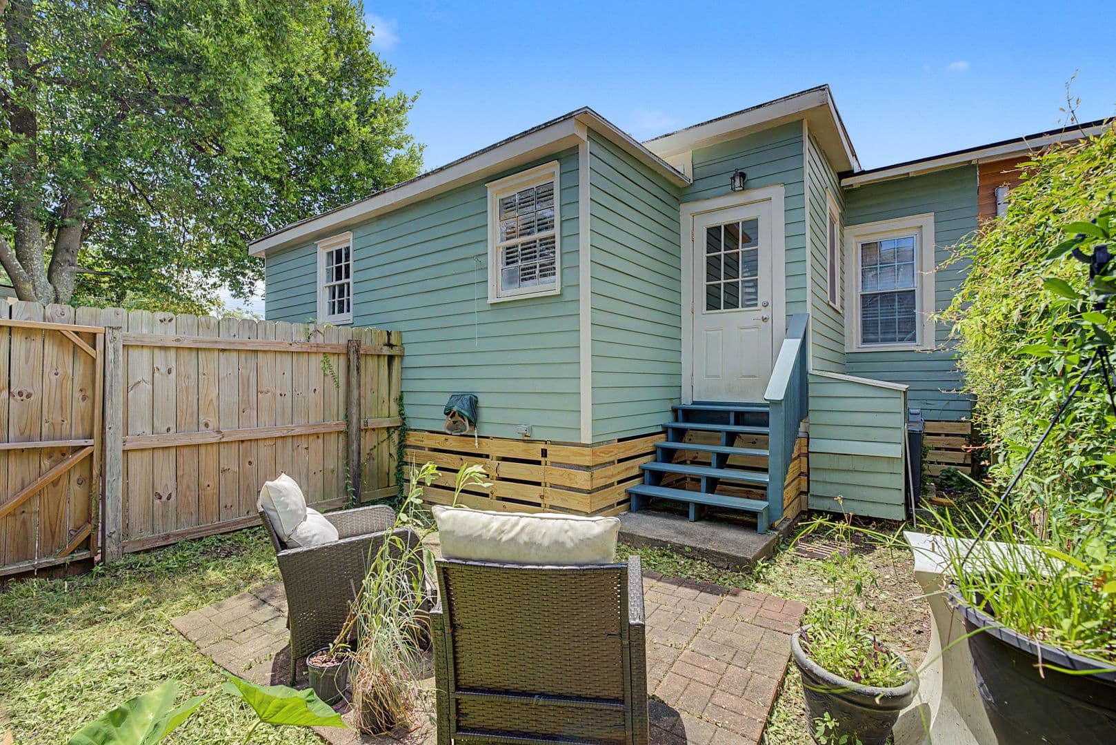 Savannah House: 534 e gordon lane