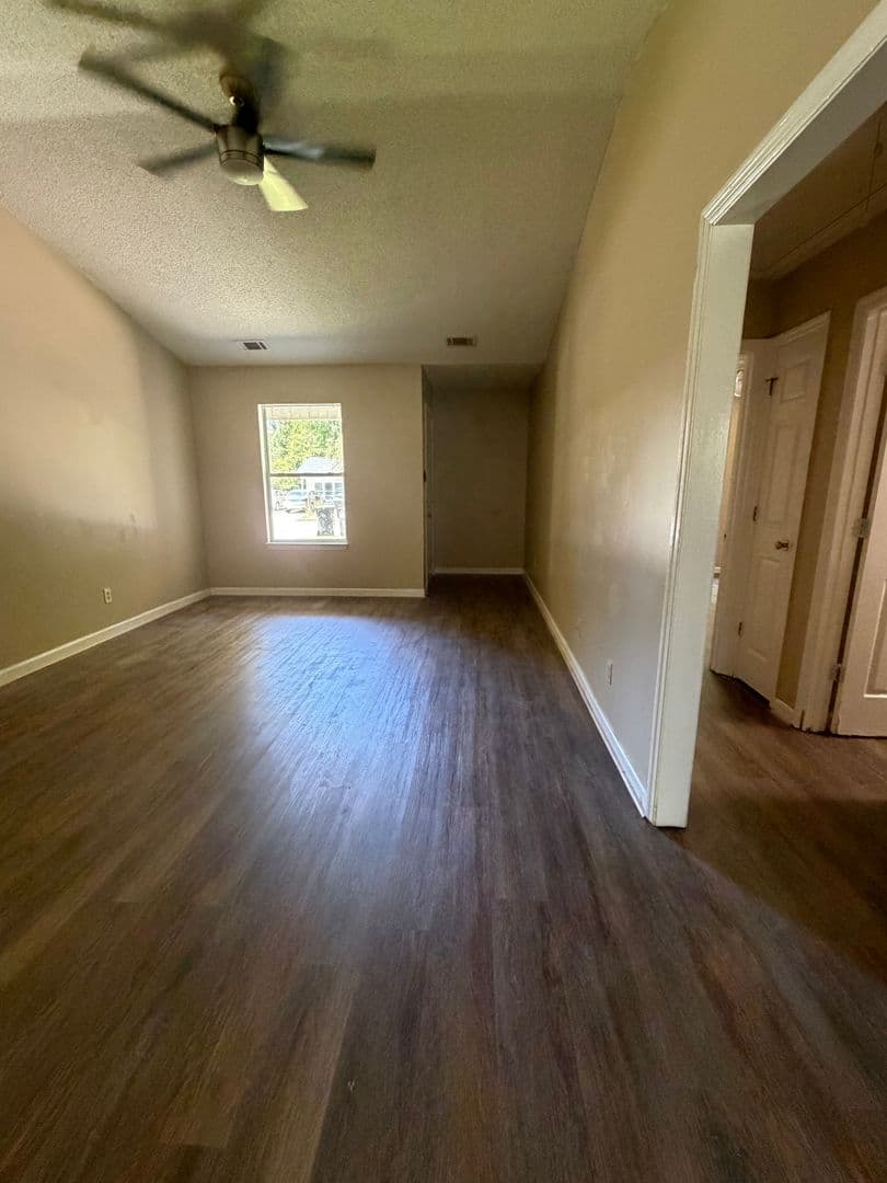 Savannah Apartment: 26 A Chatham St