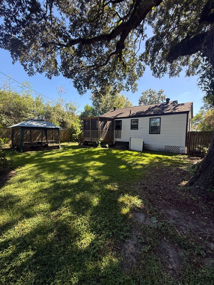 savannah House: 1936 Causton bluff rd