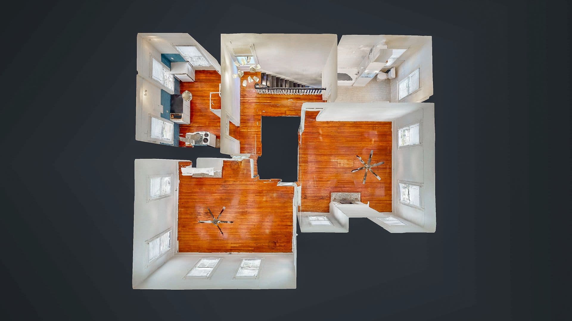 Savannah Apartment: 123 W 41st