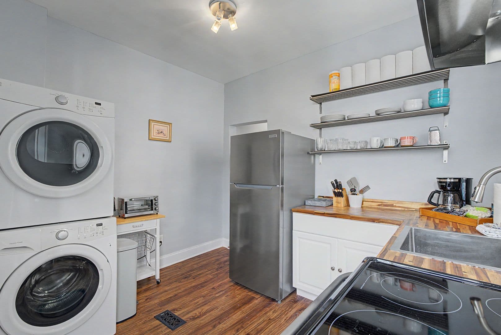 Savannah House: 534 e gordon lane