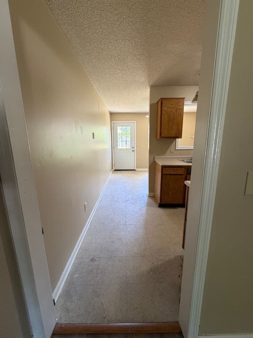Savannah Apartment: 26 A Chatham St