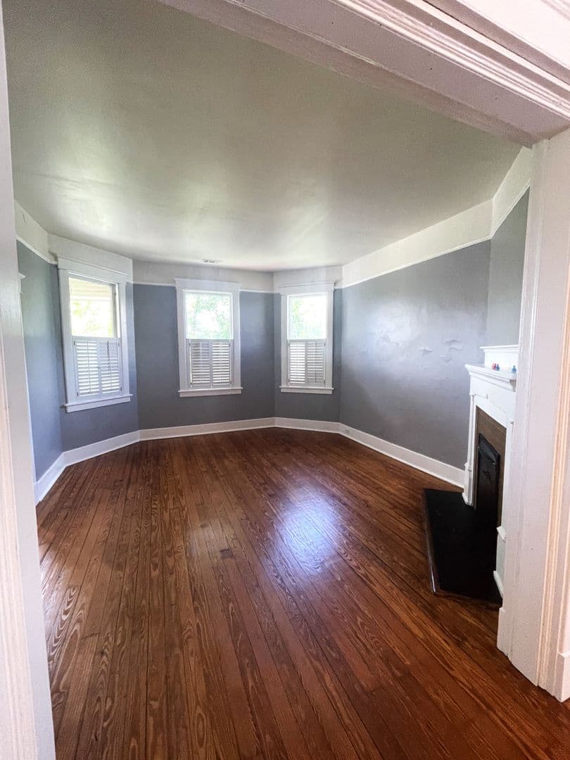 Savannah Apartment: 418 e 40th st